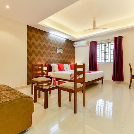 Hotel Hilite Inn Kochi Esterno foto