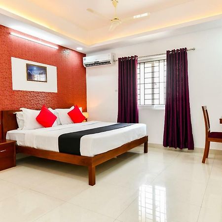 Hotel Hilite Inn Kochi Esterno foto