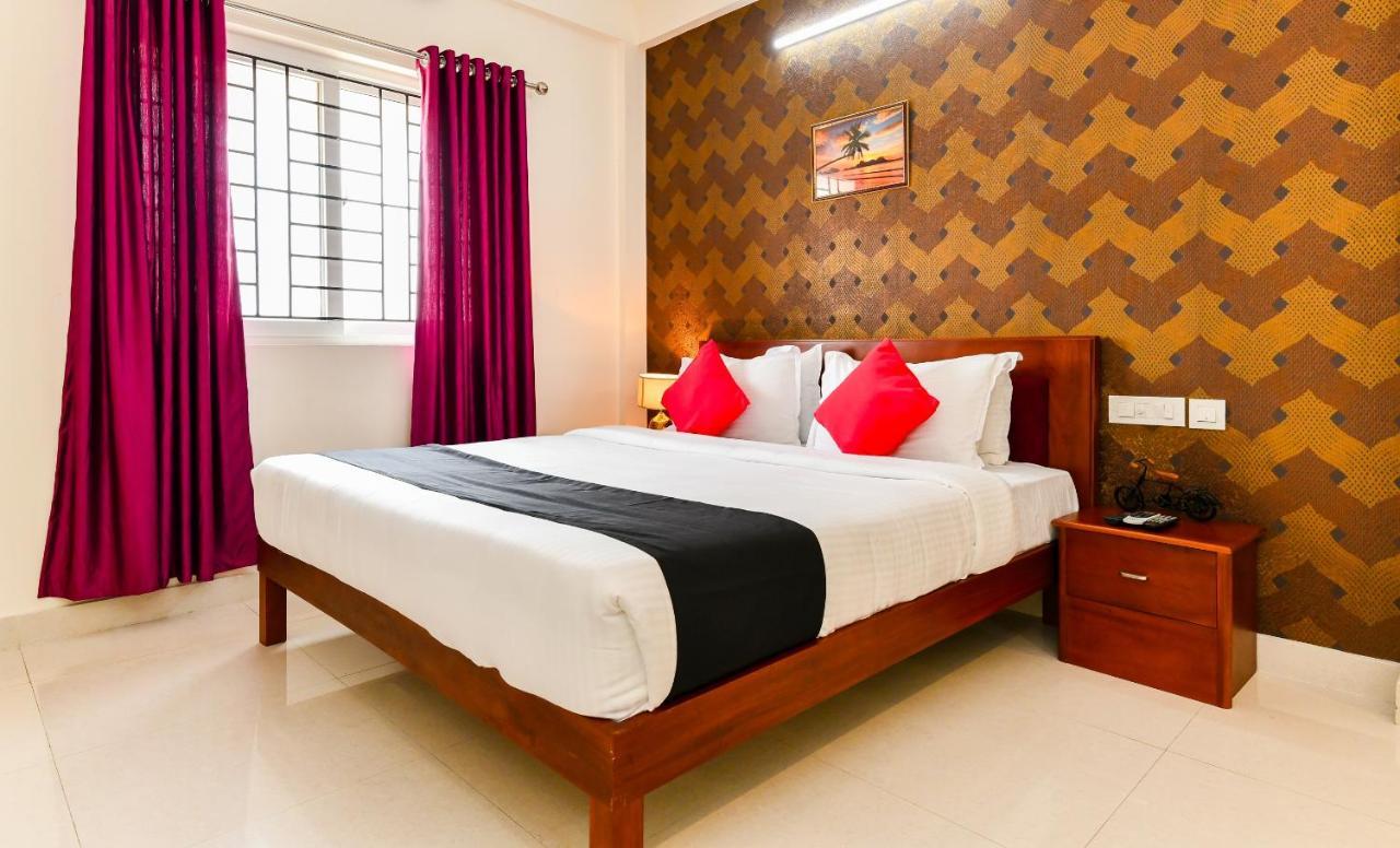 Hotel Hilite Inn Kochi Esterno foto