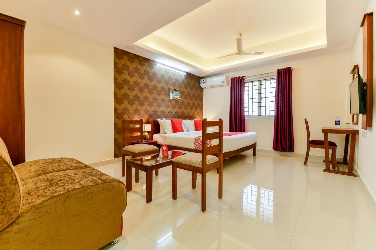 Hotel Hilite Inn Kochi Esterno foto