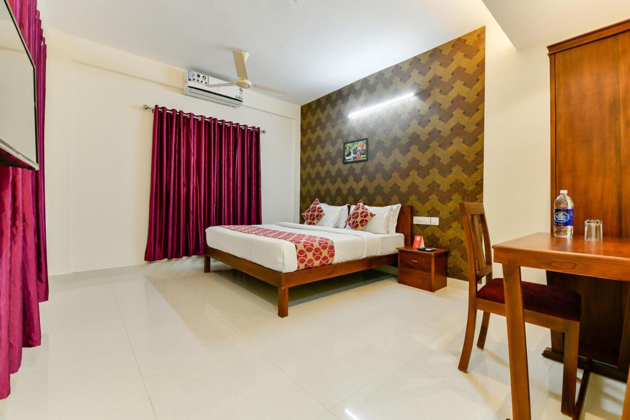 Hotel Hilite Inn Kochi Esterno foto