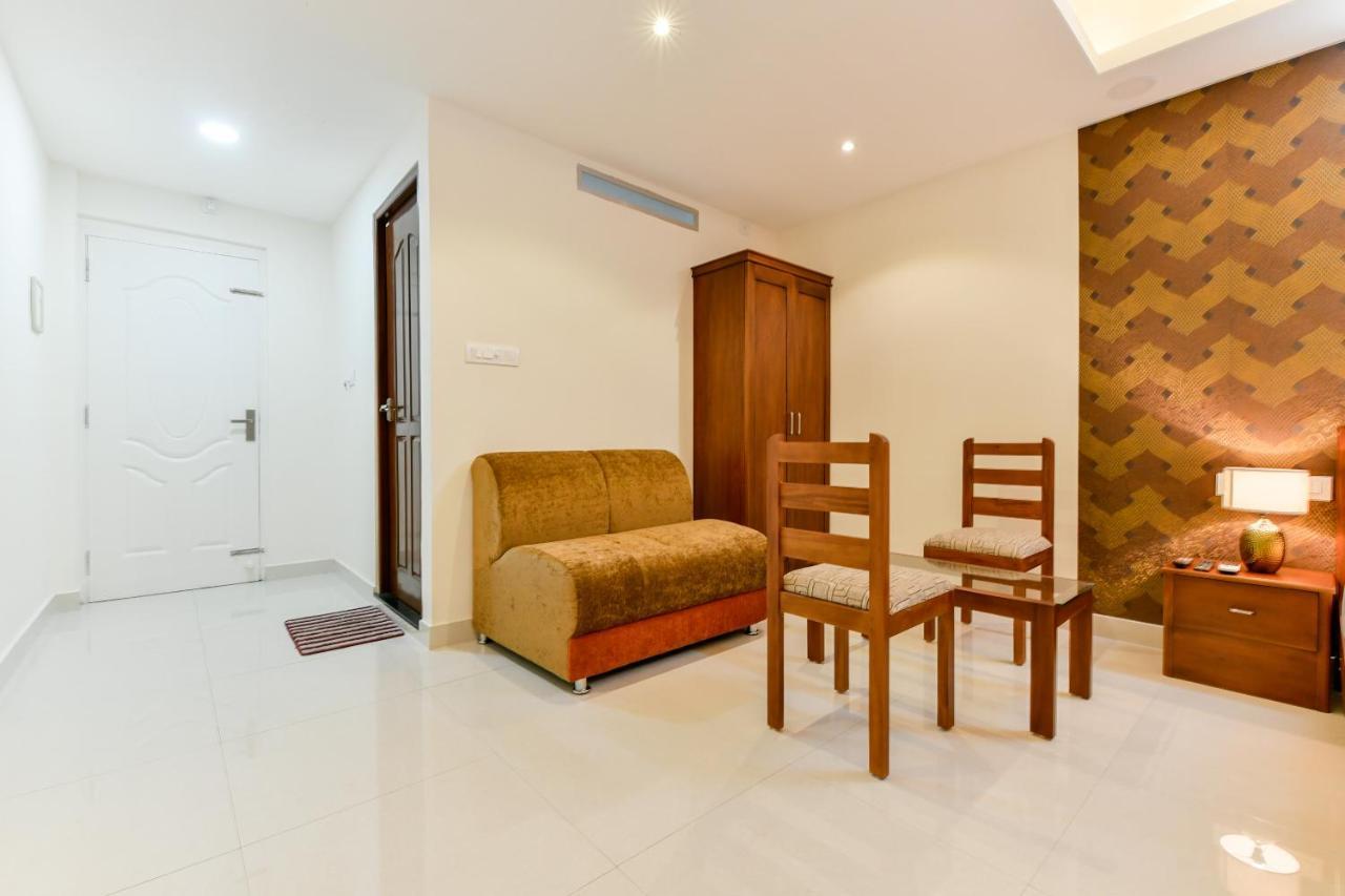 Hotel Hilite Inn Kochi Esterno foto