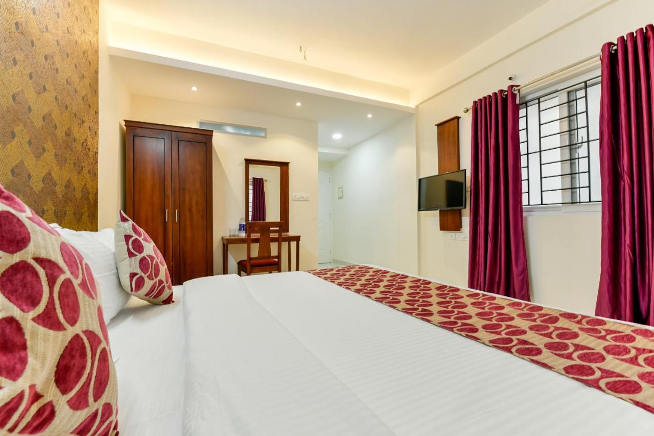 Hotel Hilite Inn Kochi Esterno foto