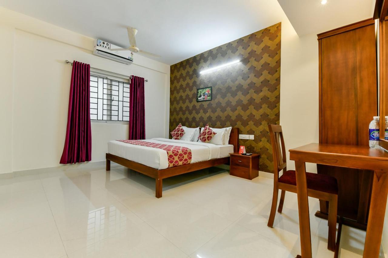Hotel Hilite Inn Kochi Esterno foto