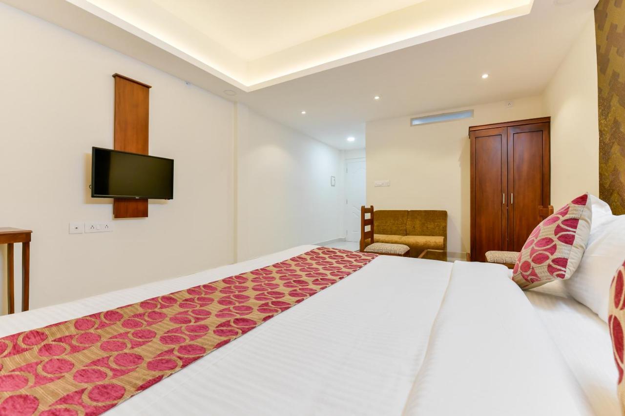 Hotel Hilite Inn Kochi Esterno foto