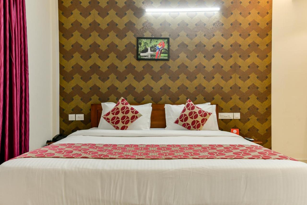 Hotel Hilite Inn Kochi Esterno foto