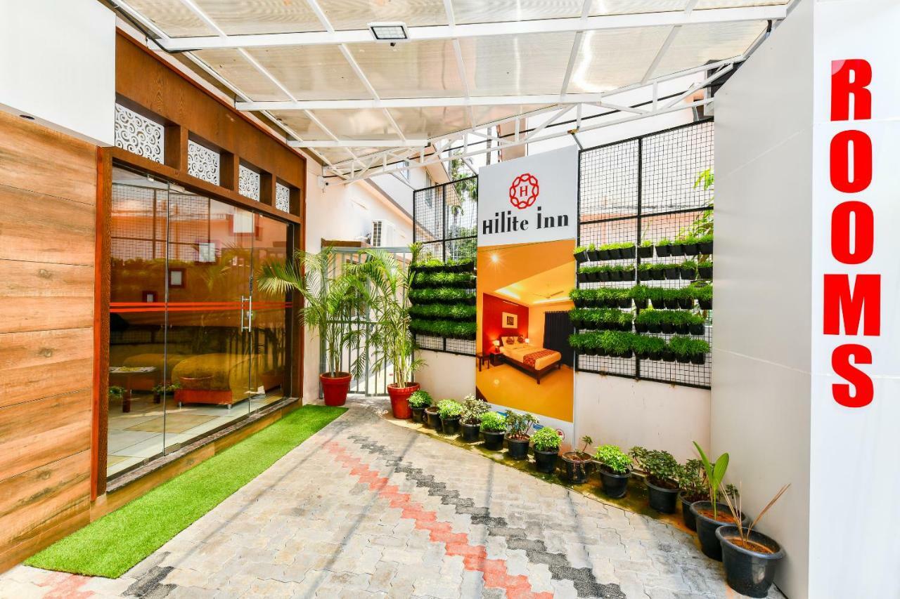 Hotel Hilite Inn Kochi Esterno foto