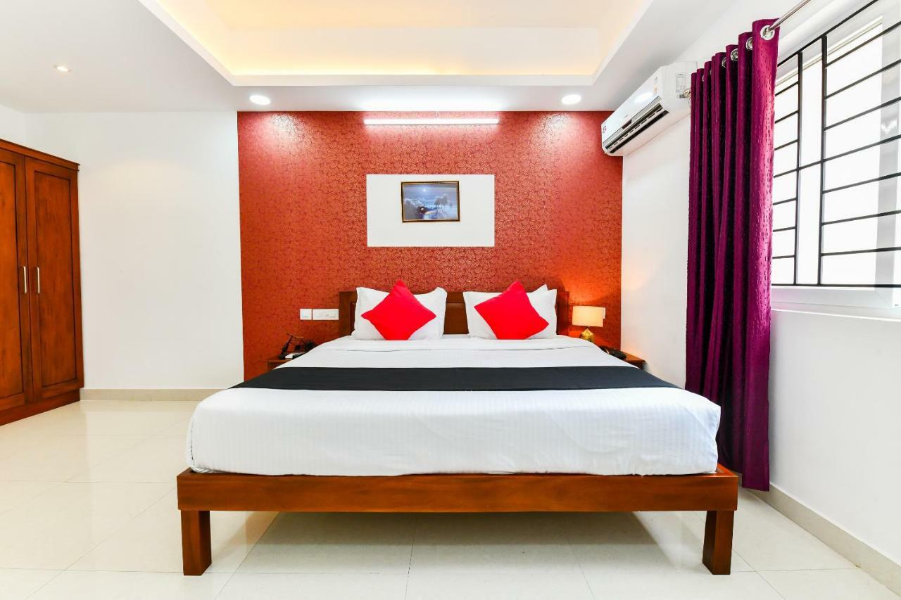 Hotel Hilite Inn Kochi Esterno foto