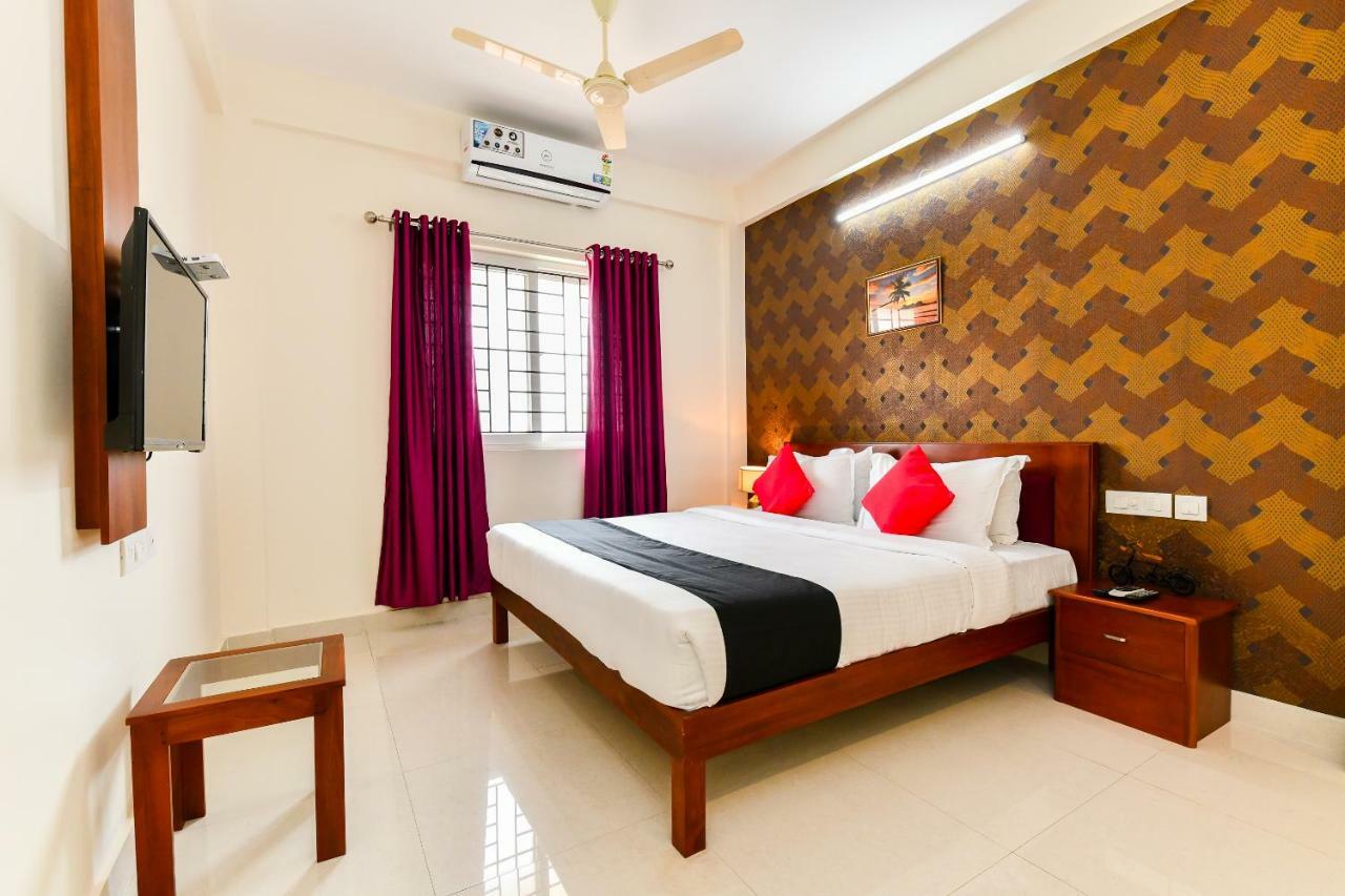 Hotel Hilite Inn Kochi Esterno foto