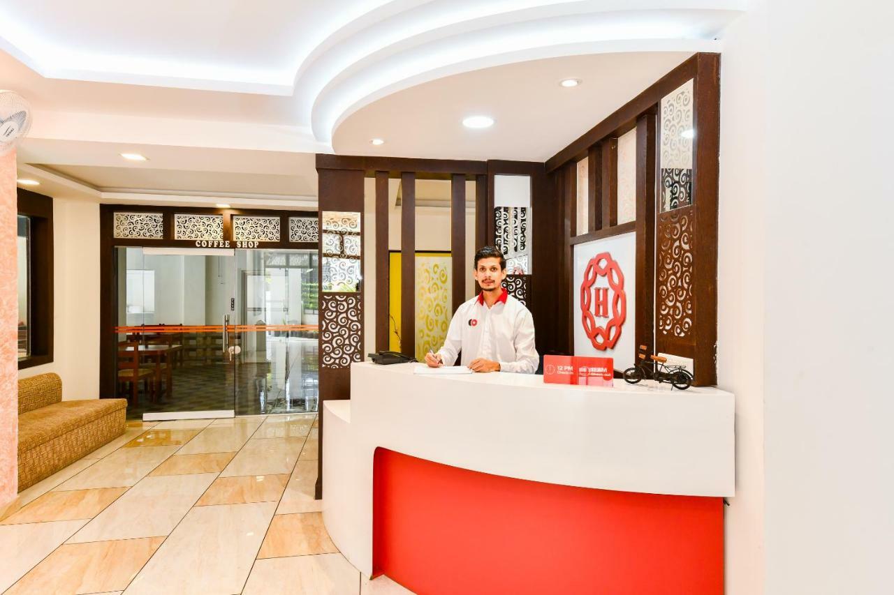 Hotel Hilite Inn Kochi Esterno foto
