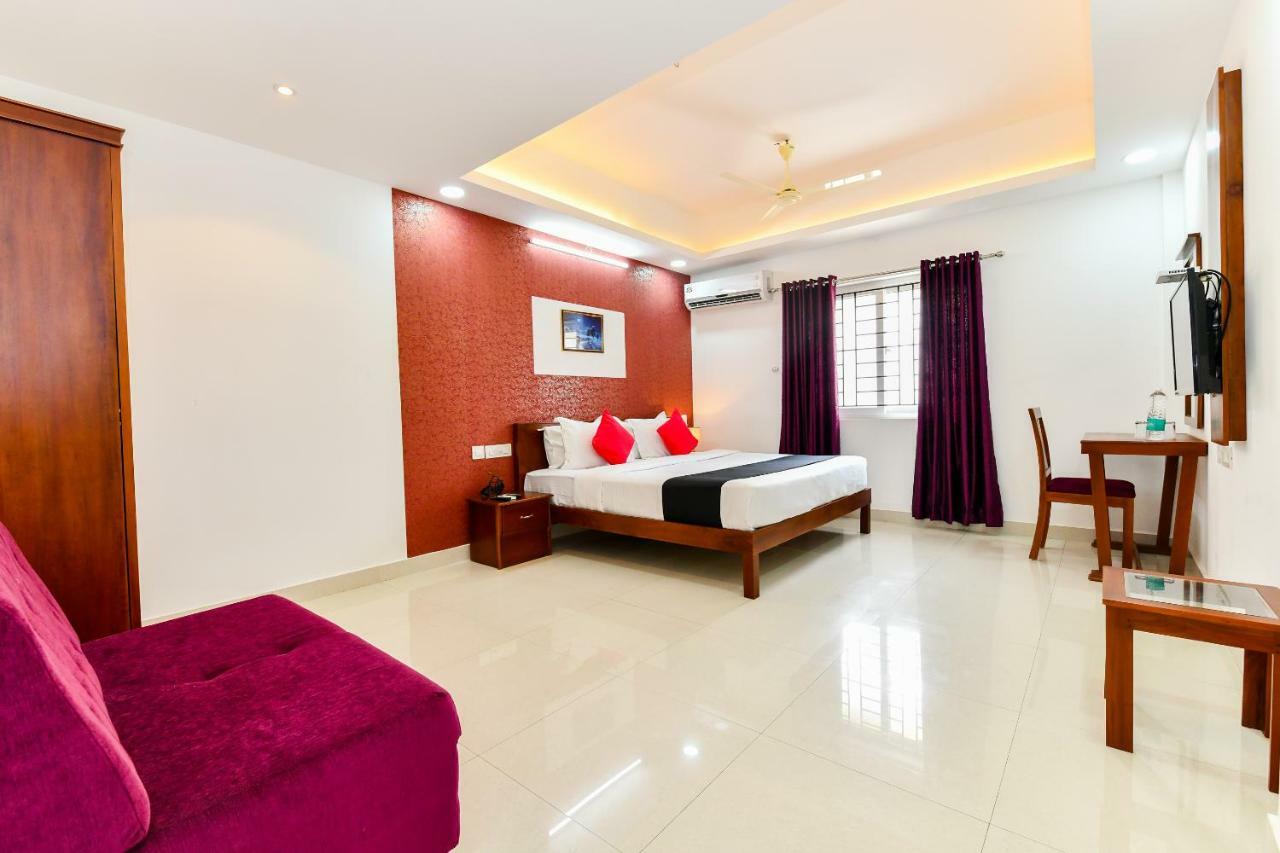 Hotel Hilite Inn Kochi Esterno foto
